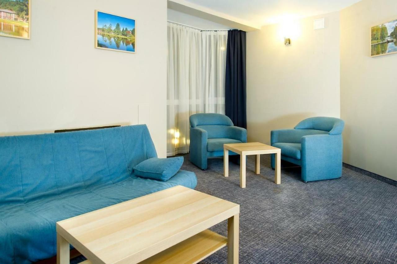 Wawrzkowizna Hotel Rząsawa Buitenkant foto