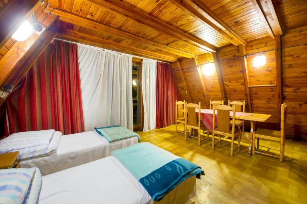 Wawrzkowizna Hotel Rząsawa Buitenkant foto