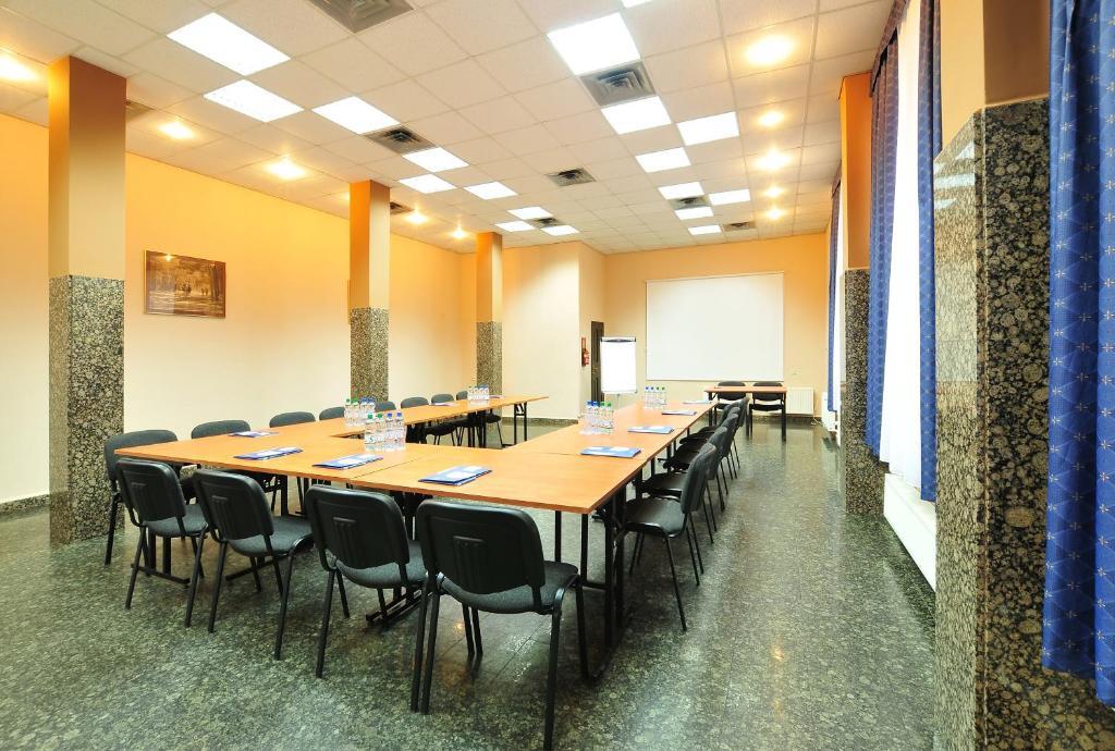 Wawrzkowizna Hotel Rząsawa Buitenkant foto