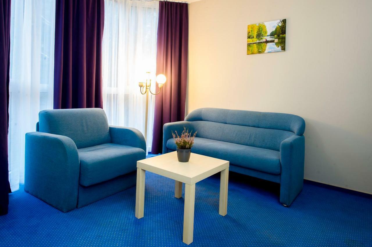 Wawrzkowizna Hotel Rząsawa Buitenkant foto