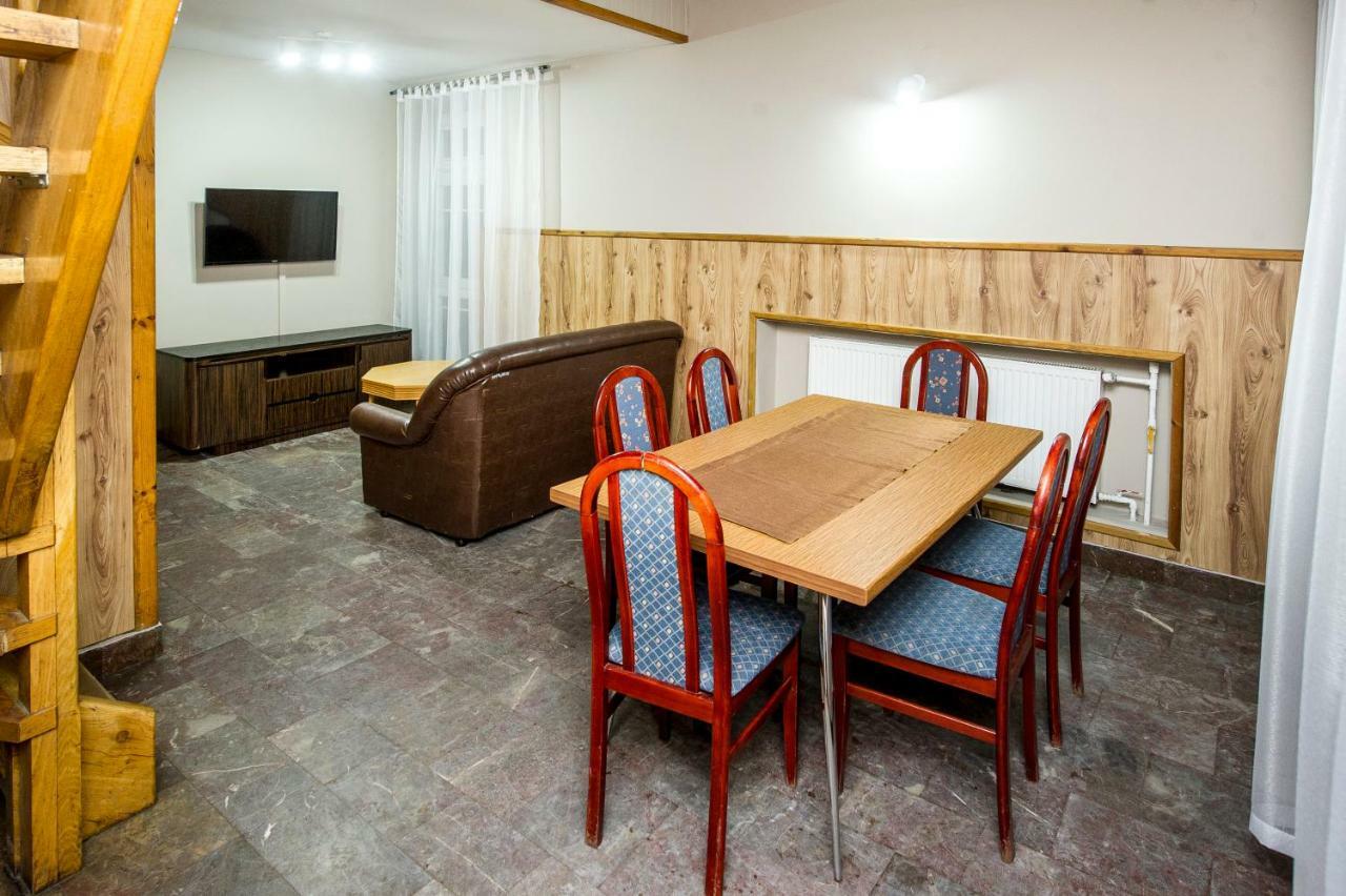 Wawrzkowizna Hotel Rząsawa Buitenkant foto