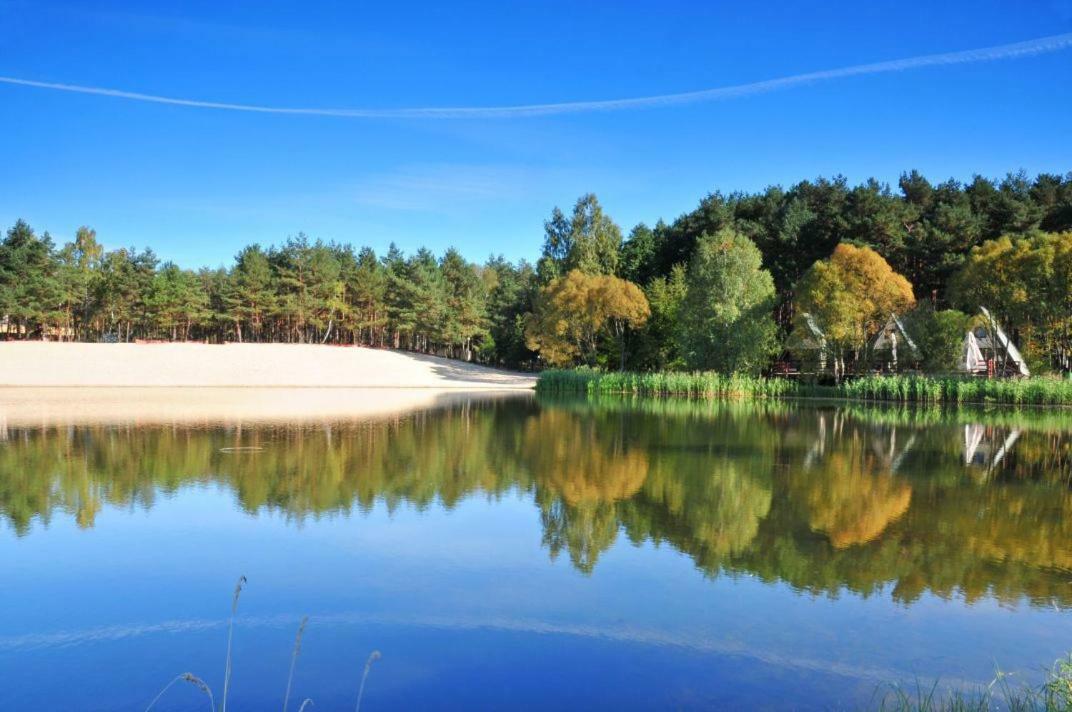 Wawrzkowizna Hotel Rząsawa Buitenkant foto